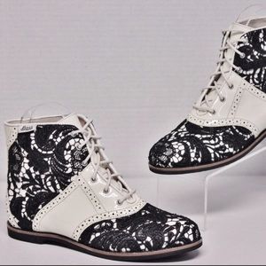 New BASS RACHEL ANTONOFF Lace Beatrice Bootie 8